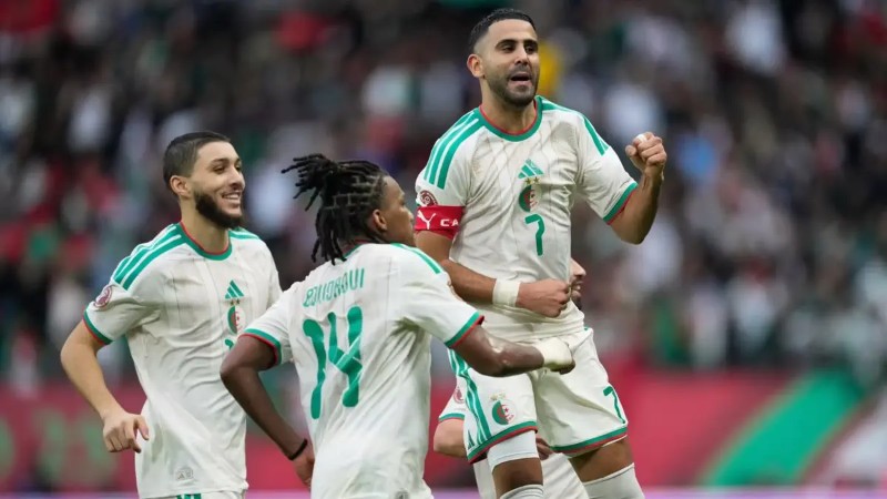 Soi Kèo Hà Lan Vs Algeria 01h45 04/06 - Giao Hữu Quốc Tế 2 Mahrez là ngôi sao hàng đầu trận Hà Lan vs Algeria